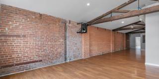 196 Crown Street Gallery 9