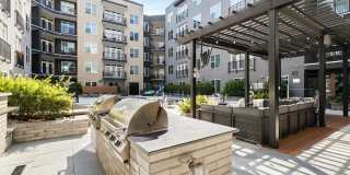 The Dartmouth North Hills Apartments Gallery 17