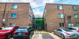 South Washington St Apts Gallery 10