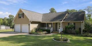 Country Charm & Space to Roam — Just Minutes from Downtown Lillington! Gallery 1