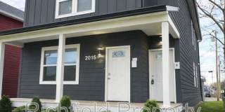 2015 E Maryland St Gallery 1