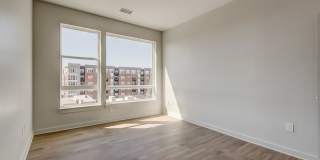 Hamburg Street Gallery 18