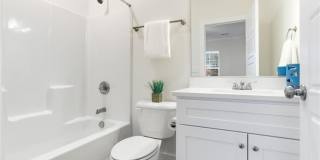 2923 Pretty Lake Avenue Gallery 14