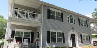 Beautiful 2 Bedroom/ 2 Bathroom Condo in Great Location - Mill Creek Subdivision - Washer/Dryer - Water/Trash Included - Community Pool Gallery 1