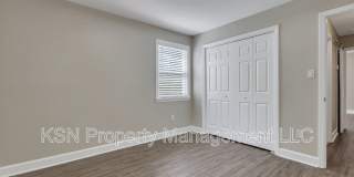 2010 Vermont Avenue Gallery 14