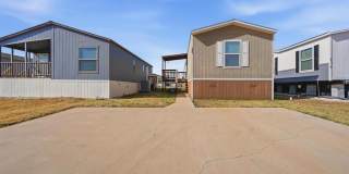 438 Benjamin Gallery 1