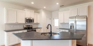 7949 SAWDUST Gallery 7