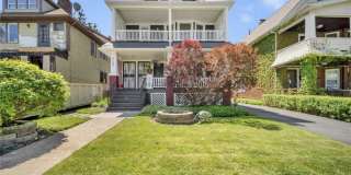 3158 Kensington Road Gallery 1