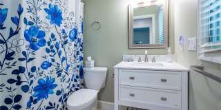 1421 Hillpine Lane NE Gallery 21