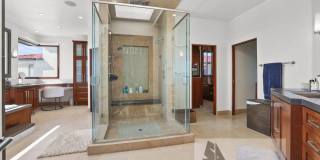 Elevated Living in Newport Heights Gallery 18