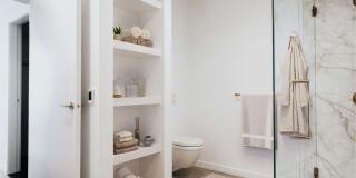 Ren Gallery 25