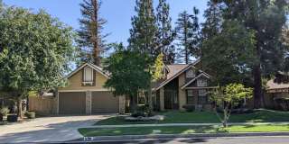 NE Fresno home near Clovis West High School & Woodward Park, In-ground swimming pool! NE Fresno home near Clovis West High School & Woodward Park, In-ground swimming pool! Gallery 1