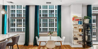 212 W Washington Street Gallery 13