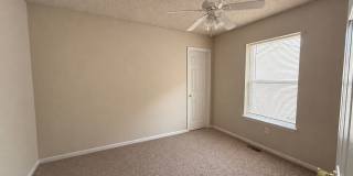 Beautiful 4 Bedroom home Gallery 22