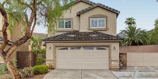 4-Bedroom home with RV Parking! Gallery 1