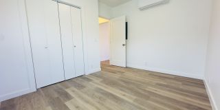 1319 Cacique Street - A Gallery 6