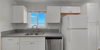 SD: Spacious 3BD/2BA Home in Oceanside with Large Backyard, In-Unit Laundry & Attached Garage Gallery 5