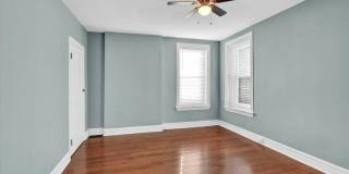 205 HERMITAGE Street Gallery 15