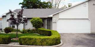 A Garden City Gem Near Parks, Dining & the Greenbelt Gallery 1