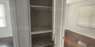 $1,025 - 3 bedroom / 1 bathroom - Single Family Home Gallery 10