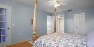 115 E Hartford Street Gallery 14