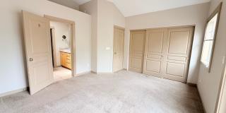 Spacious 3 Bedroom Townhome with Huge Bonus Room! Gallery 18