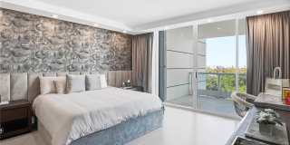 2127 Brickell Avenue Gallery 23