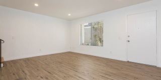 527 Spring Road Gallery 12
