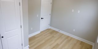 1201 LINDLEY Avenue Gallery 20