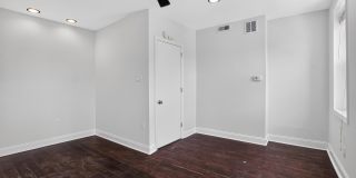 2623 EMERALD Street Gallery 14