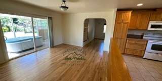 Beautiful 3 Bedroom 1 Bathroom Home! Gallery 5