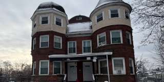 345-347 Bay St. 345-347 Bay St. Gallery 1