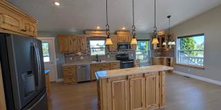 Beautiful 5 Bedroom 3 Bath Cottonwood House Gallery 1