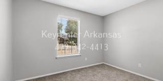 Cozy 2 Bedroom Duplex with Fireplace & Spacious Backyard! Gallery 42