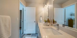 450 West Kennedy Avenue Gallery 17