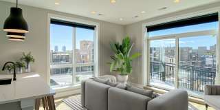 1050 W Cornelia Gallery 7