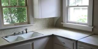 STUDENTS WELCOME! 5 Bed / 2 Bath Home - Walking Distance to CSU Gallery 14