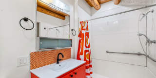 Classic Stamm Home in Casa Alegre Gallery 16