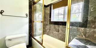 685 Bradbury Gallery 12