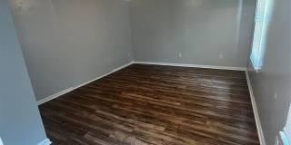 Room in 6 Bedroom Home at Flint Glenn Ln Gallery 17