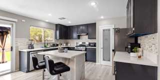 Cozy Furnished 3bed 3bath l Near Southern Highlands Gallery 1