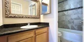 2 bed, 2 bath located in Corona, CA! Gallery 19