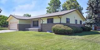 Spacious 4-Bedroom Ranch-Style Home in Windsor! Gallery 1