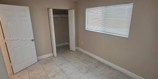 1990 NW 4th Ct Gallery 6