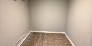 4 bedroom/1 bath/detached storage building Gallery 27