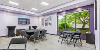 400 MADISON Street Gallery 32