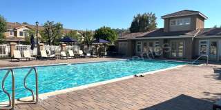 2 Bedroom Condo in Anaheim Hills Gallery 18