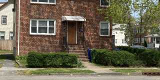 700 Roselle Street Gallery 1