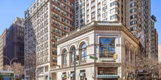4 Lexington Avenue Gallery 11