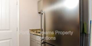 2003 Spring Garden St Gallery 18